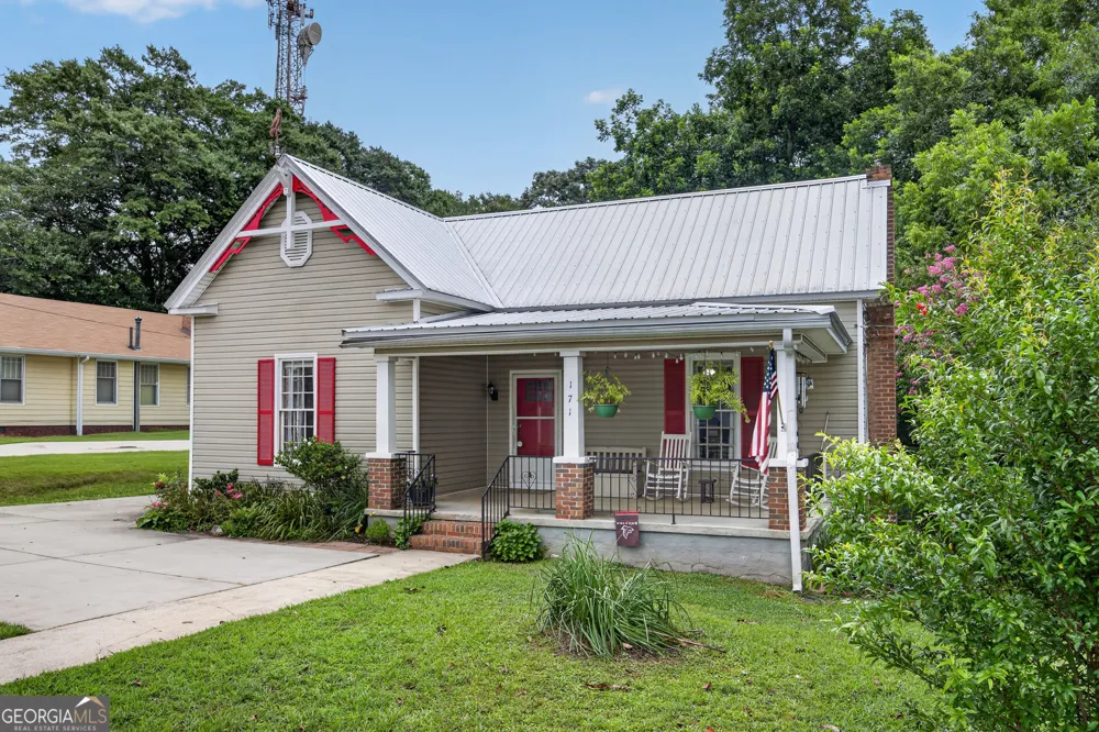 171 NE Broad ST Fairburn, GA 30213