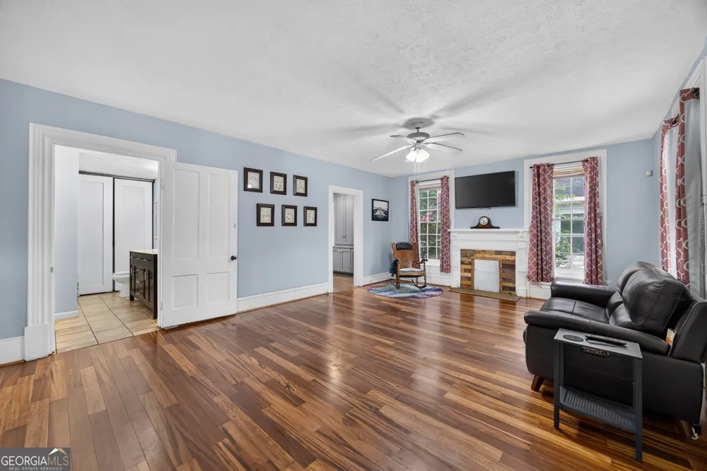 171 NE Broad ST Fairburn, GA 30213