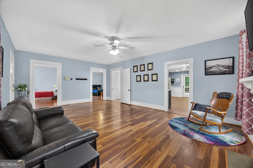 171 NE Broad ST Fairburn, GA 30213