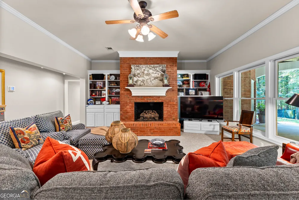 209 River Oaks DR LaGrange, GA 30240