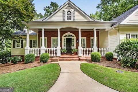209 River Oaks DR
