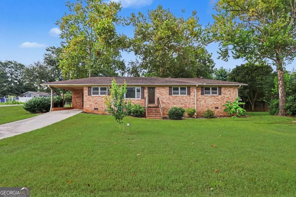 63 Green ST Royston, GA 30662