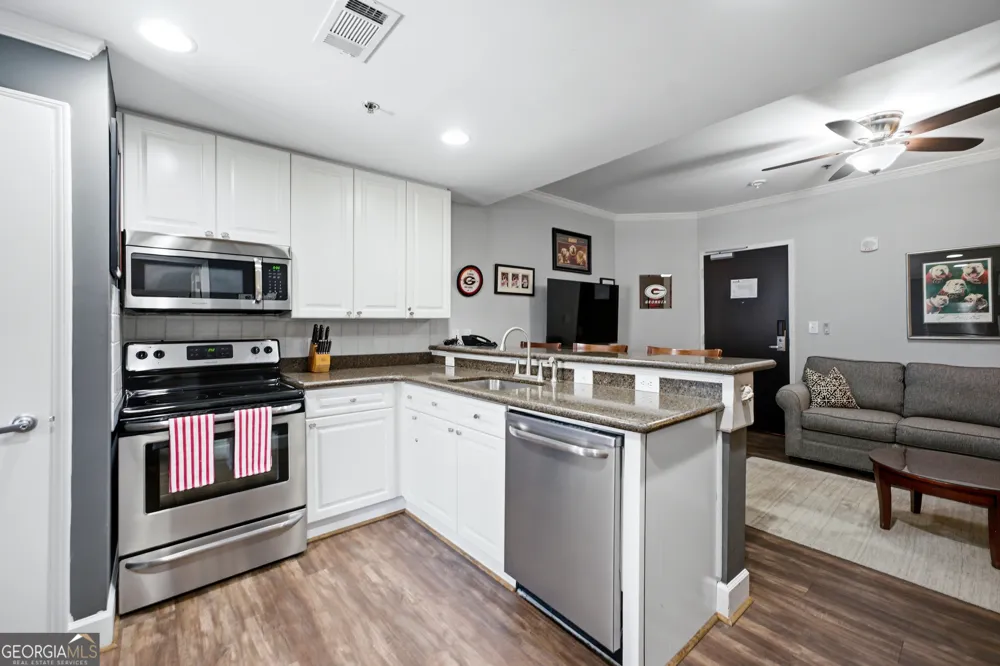 250 W Broad ST Athens, GA 30601