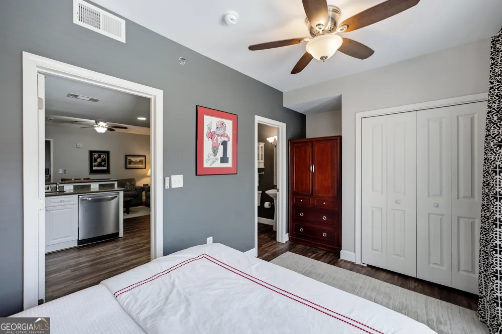 250 W Broad ST Athens, GA 30601