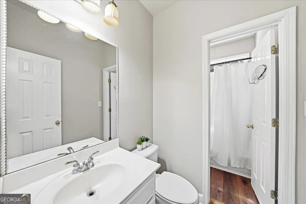 12700 Oxfordshire CT Johns Creek, GA 30005