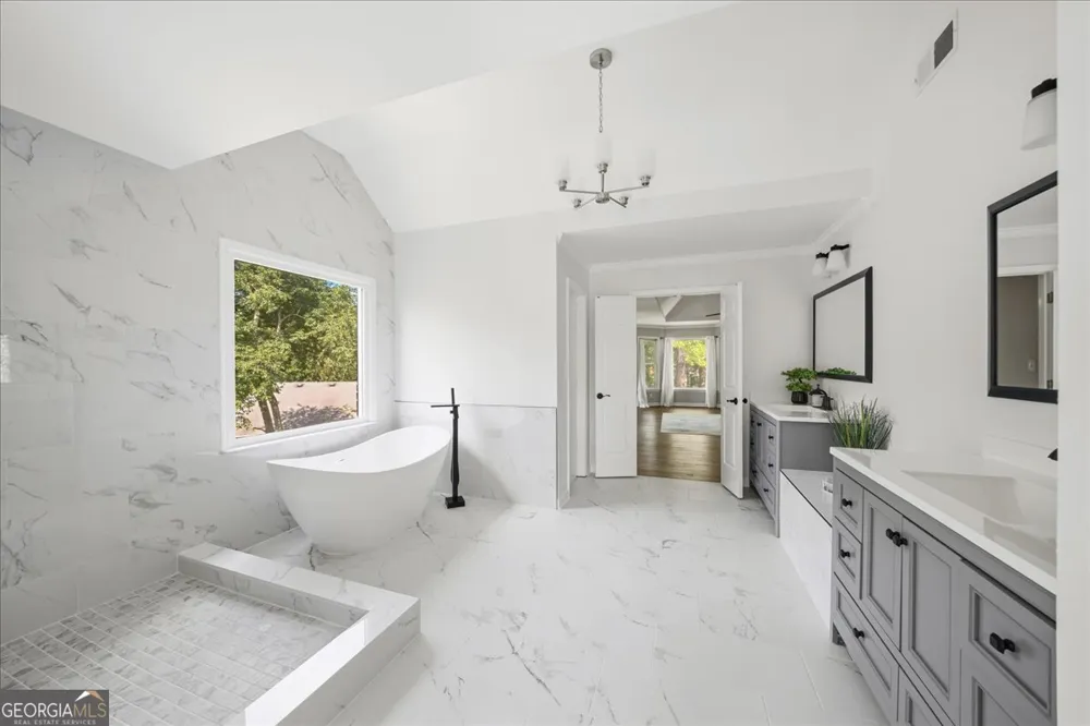 12700 Oxfordshire CT Johns Creek, GA 30005