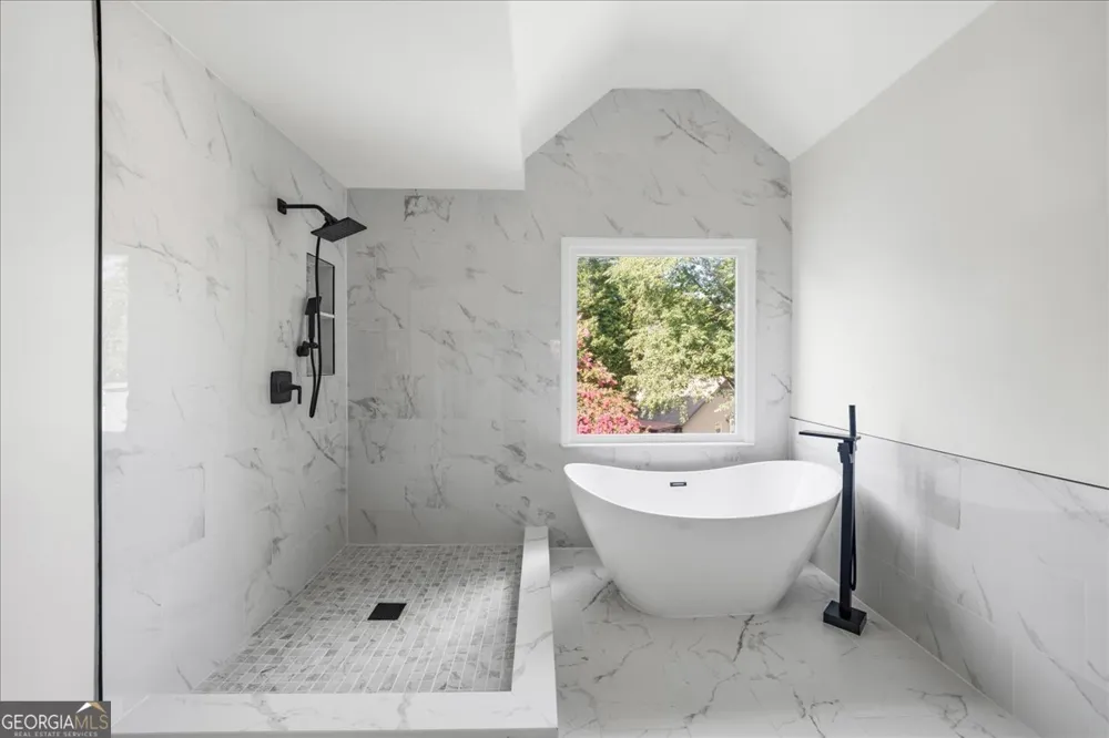 12700 Oxfordshire CT Johns Creek, GA 30005