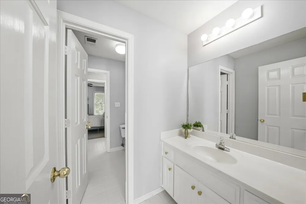 12700 Oxfordshire CT Johns Creek, GA 30005
