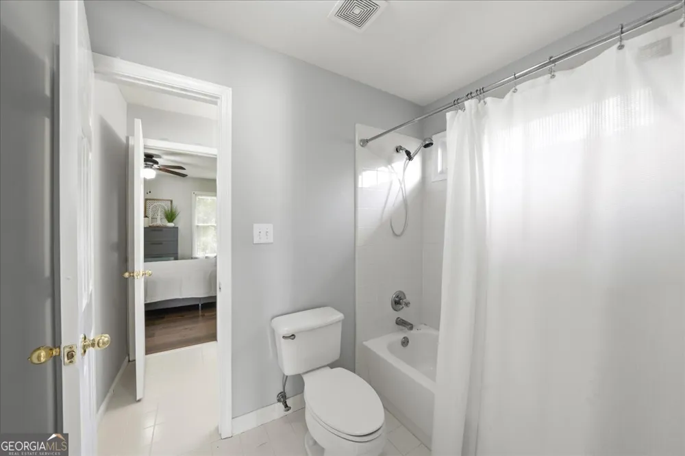 12700 Oxfordshire CT Johns Creek, GA 30005