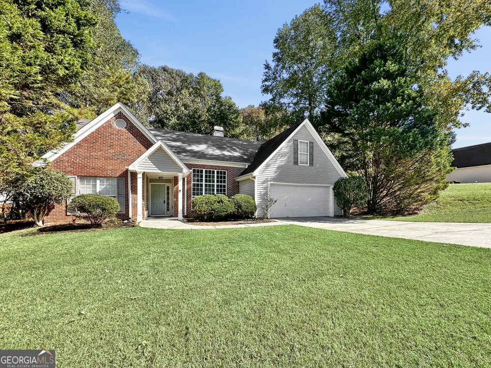 130 Hibiscus TRL Fayetteville, GA 30215