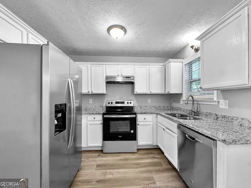 130 Hibiscus TRL Fayetteville, GA 30215