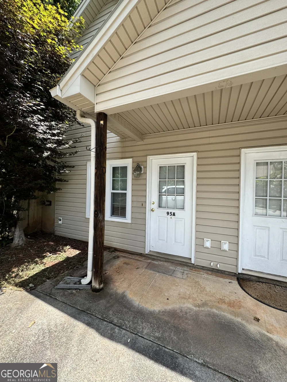 95A Mechanic ST Dahlonega, GA 30533