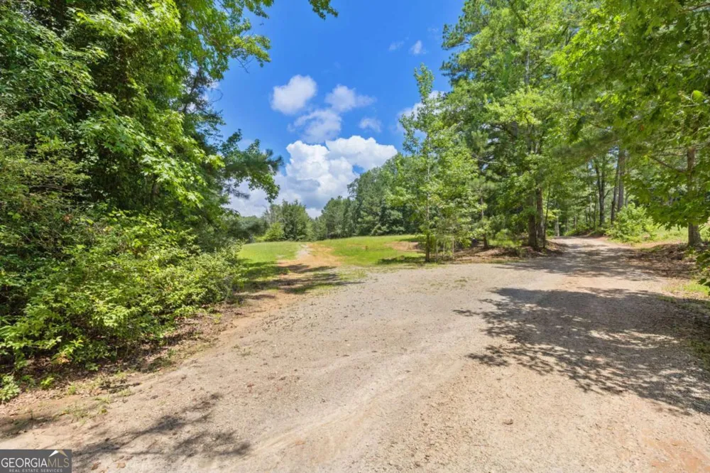 10861 Hutcheson Ferry RD Chattahoochee Hills, GA 30268