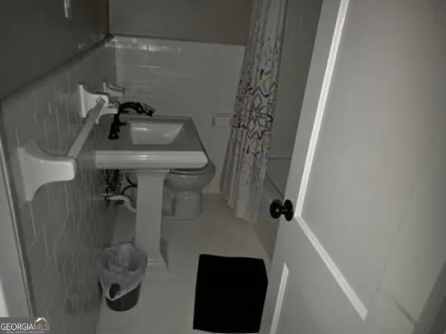 202 E 58th ST Savannah, GA 31405