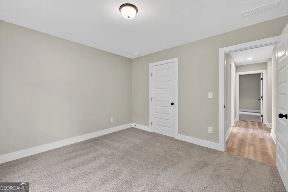 468 Roper RD Canon, GA 30520