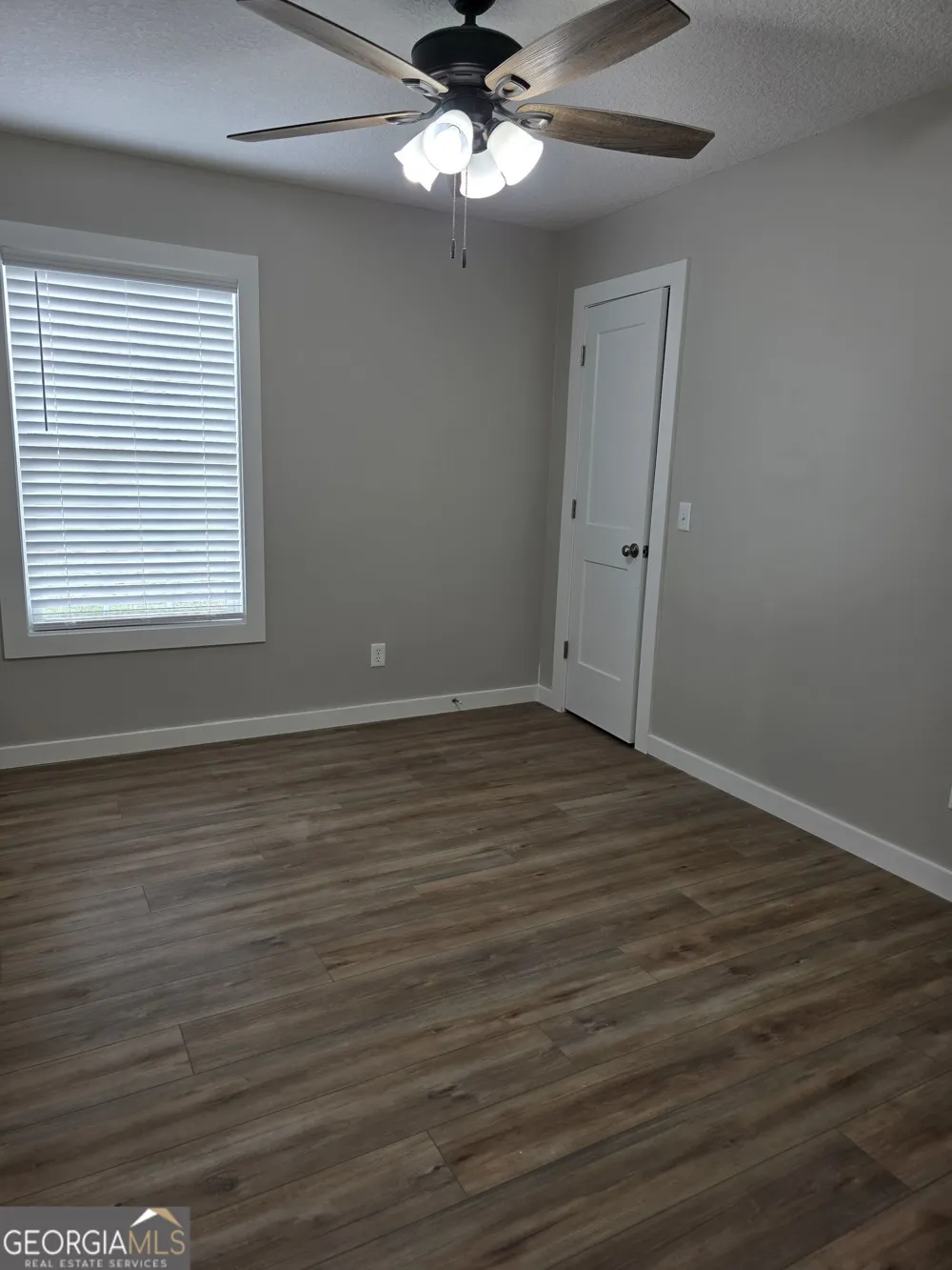 42 Fourth AVE Hazlehurst, GA 31539