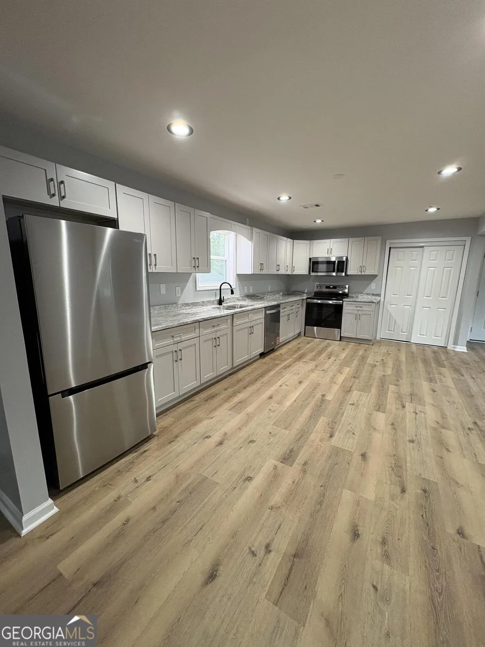 501 Hillside DR Dublin, GA 31021