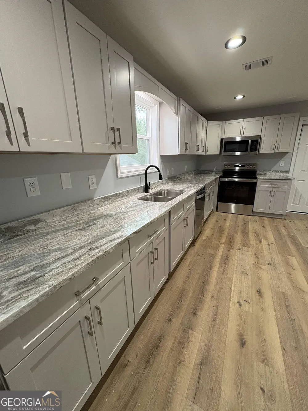 501 Hillside DR Dublin, GA 31021