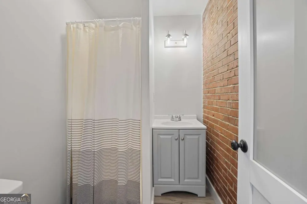 200 S Jackson ST Hartwell, GA 30643