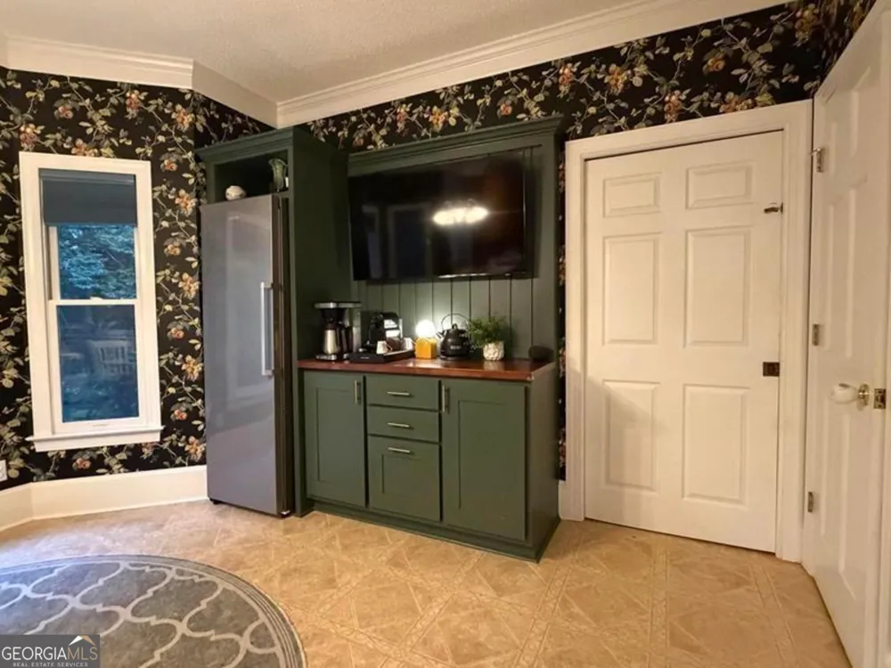 110 Holly DR Warner Robins, GA 31088