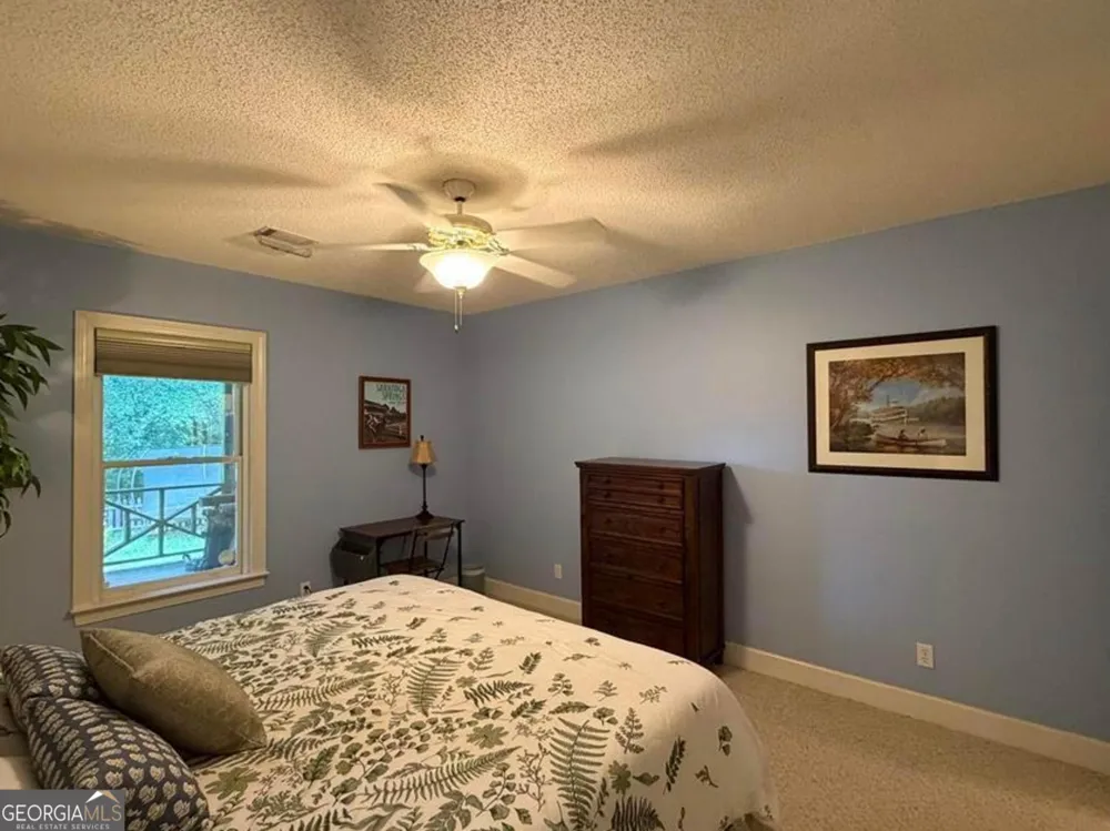 110 Holly DR Warner Robins, GA 31088