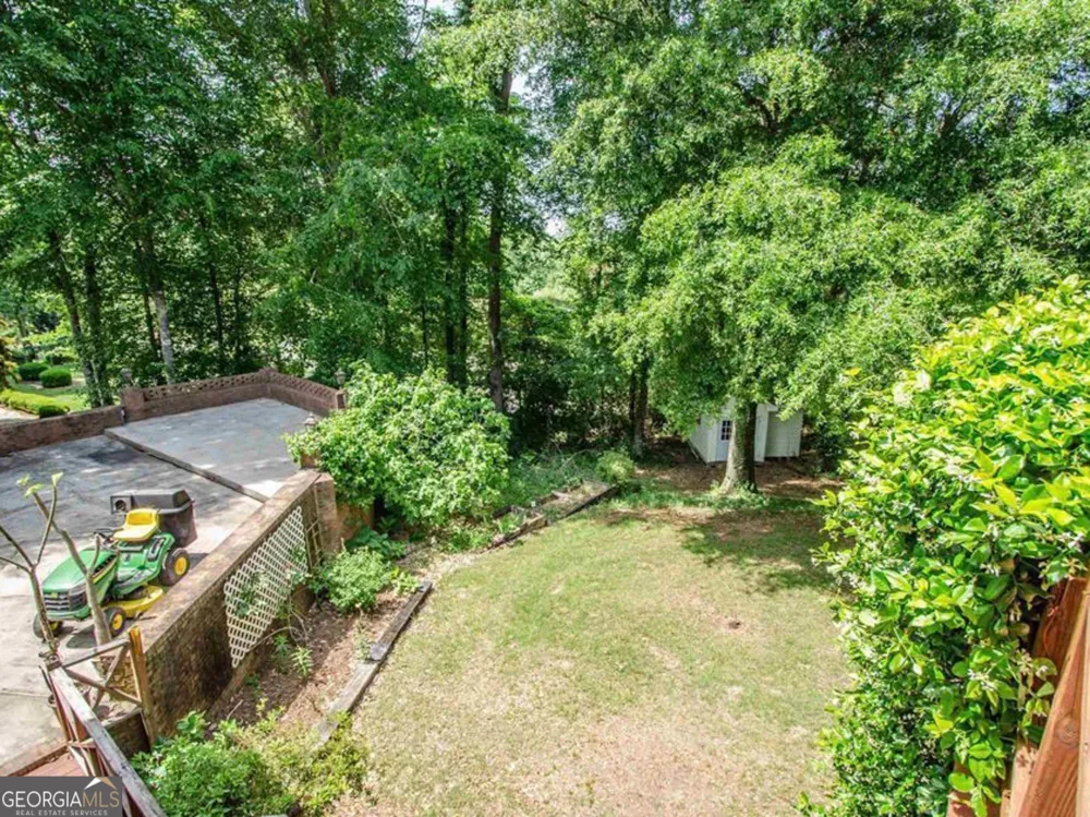 110 Holly DR Warner Robins, GA 31088