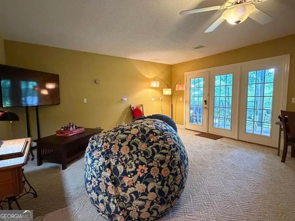 110 Holly DR Warner Robins, GA 31088
