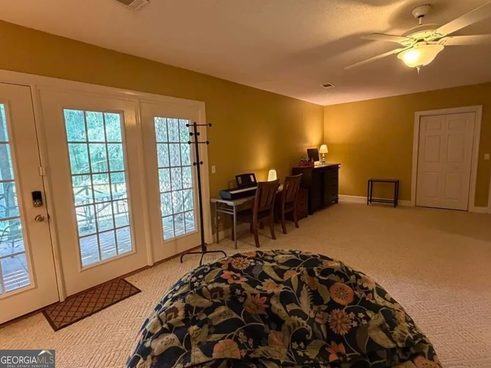 110 Holly DR Warner Robins, GA 31088