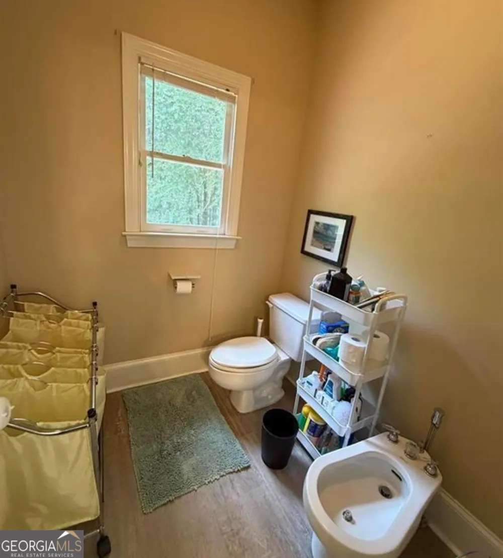 110 Holly DR Warner Robins, GA 31088