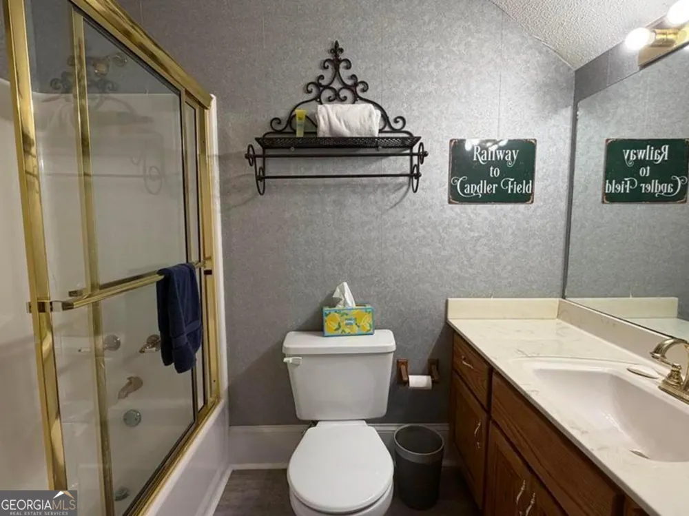 110 Holly DR Warner Robins, GA 31088