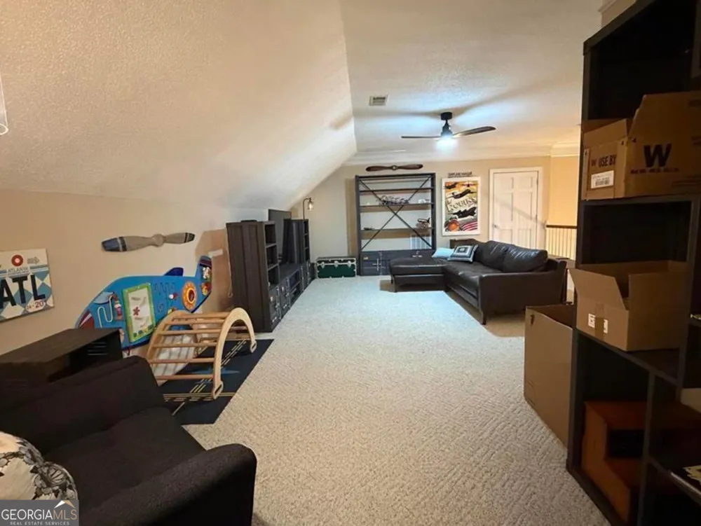 110 Holly DR Warner Robins, GA 31088