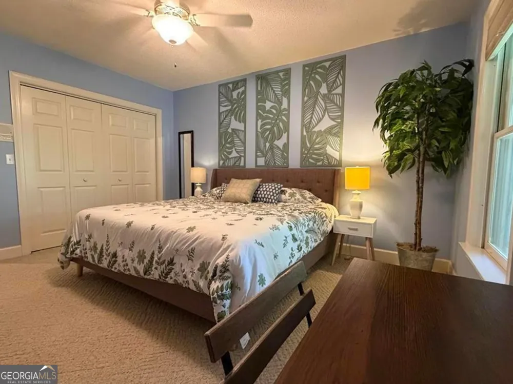 110 Holly DR Warner Robins, GA 31088