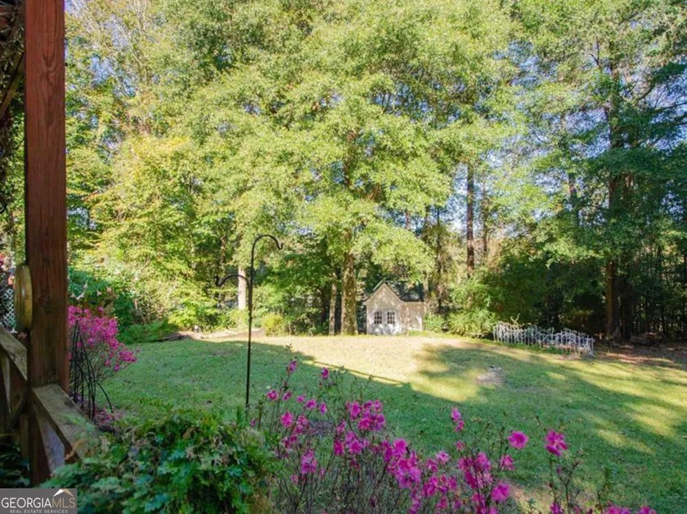 110 Holly DR Warner Robins, GA 31088