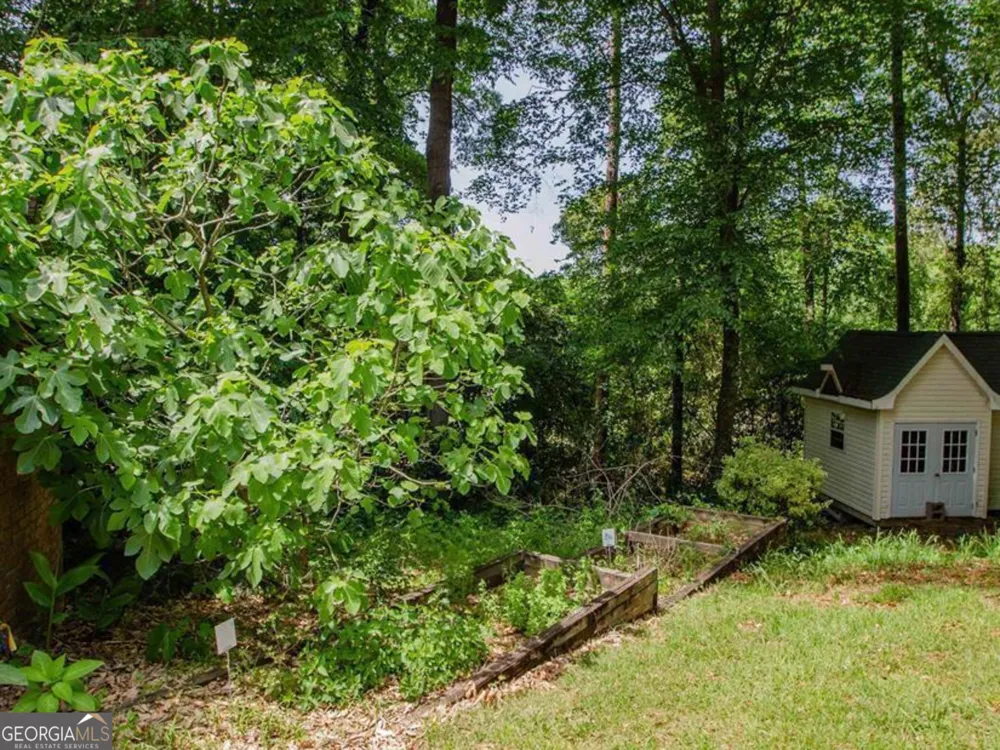 110 Holly DR Warner Robins, GA 31088