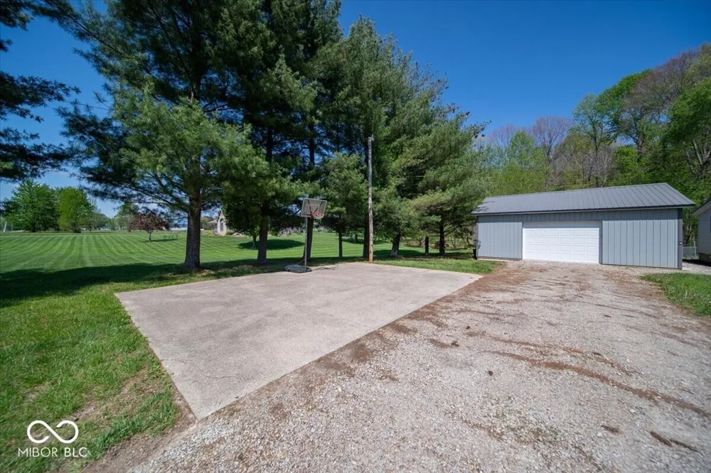 8550 State Highway 7 Elizabethtown, IN 47232