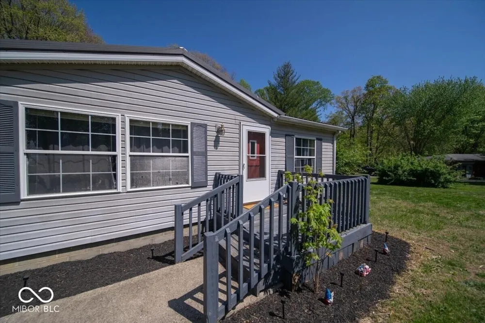 8550 State Highway 7 Elizabethtown, IN 47232
