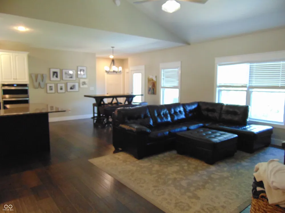 860 Abigail Lane Ellettsville, IN 47429