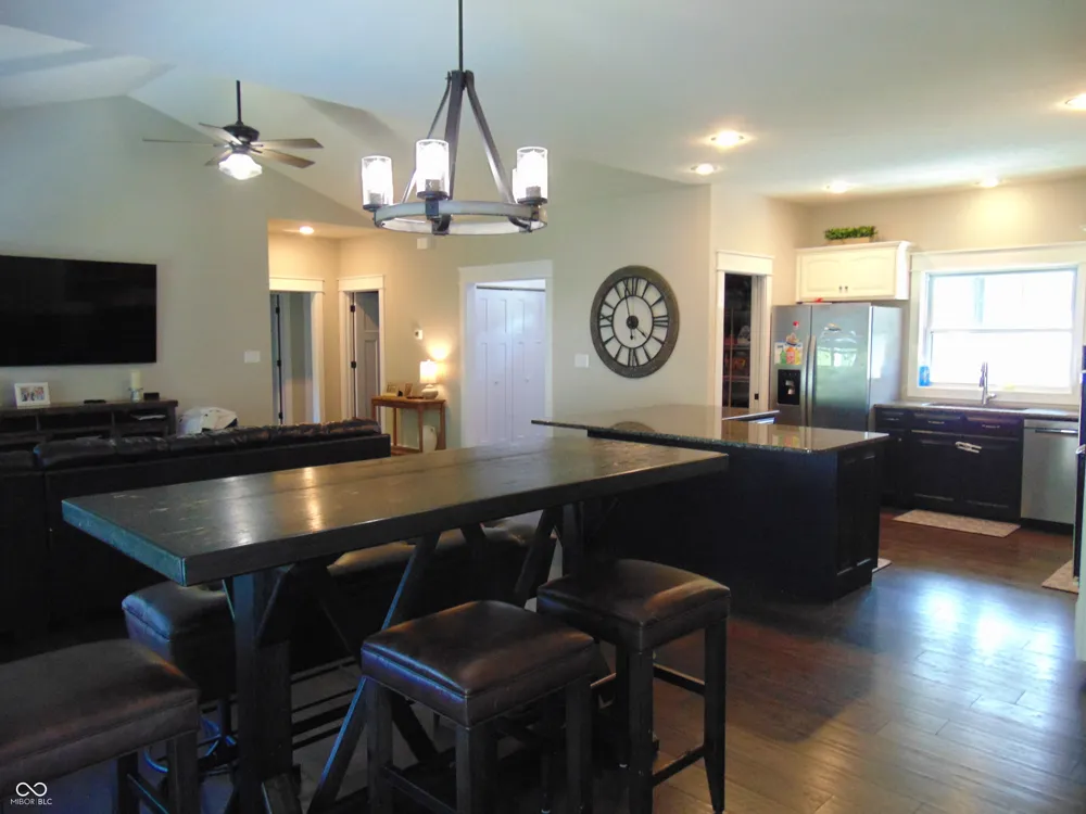 860 Abigail Lane Ellettsville, IN 47429