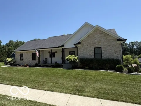 860 Abigail Lane