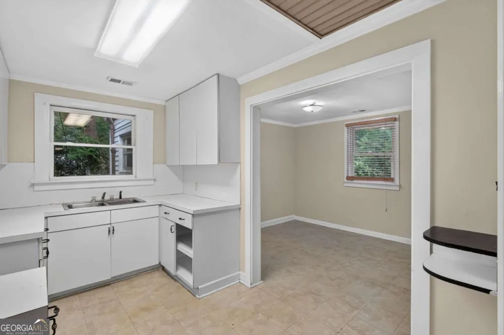 542 Walnut ST Hapeville, GA 30354