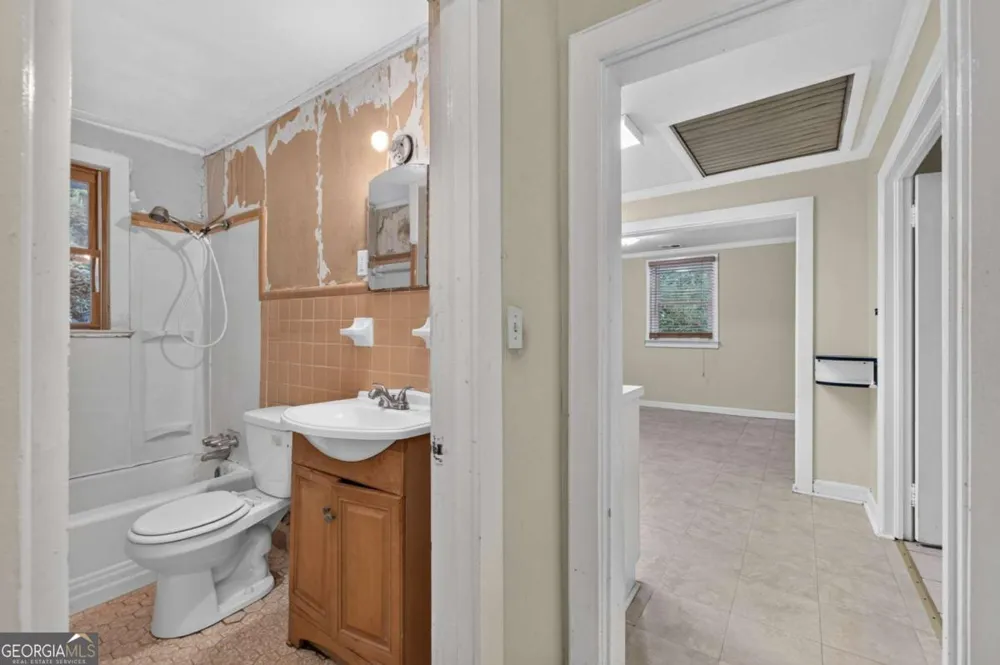 542 Walnut ST Hapeville, GA 30354