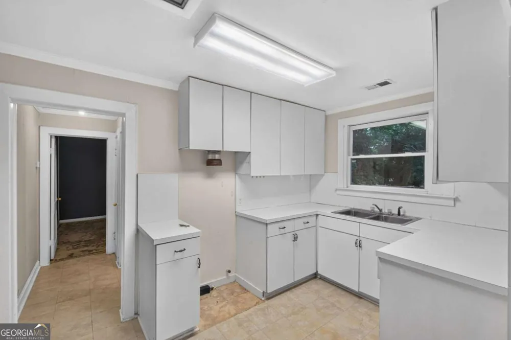 542 Walnut ST Hapeville, GA 30354