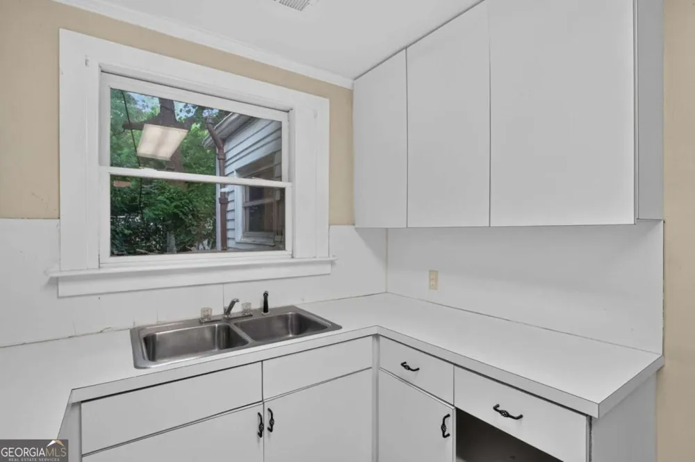 542 Walnut ST Hapeville, GA 30354