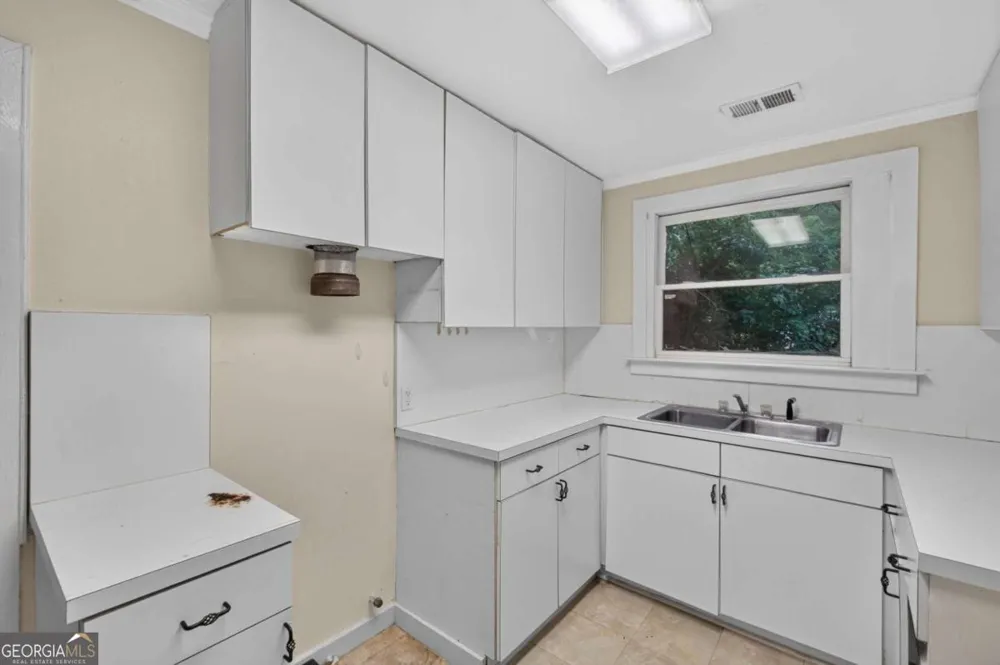 542 Walnut ST Hapeville, GA 30354