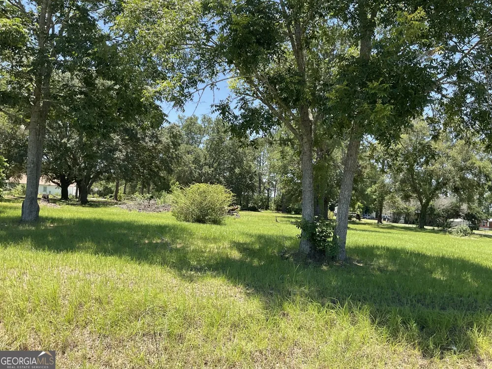 712 Sumner RD Moultrie, GA 31768