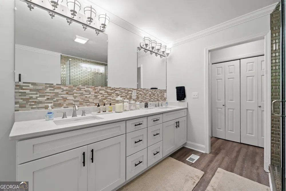 20 Turkey Point DR LaGrange, GA 30240