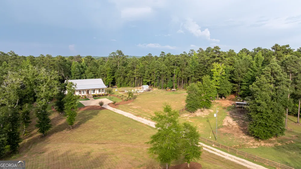 325 Scuffleboro RD Eatonton, GA 31024