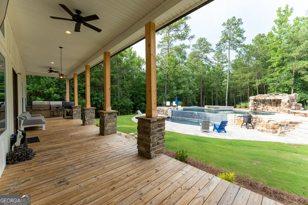 325 Scuffleboro RD Eatonton, GA 31024