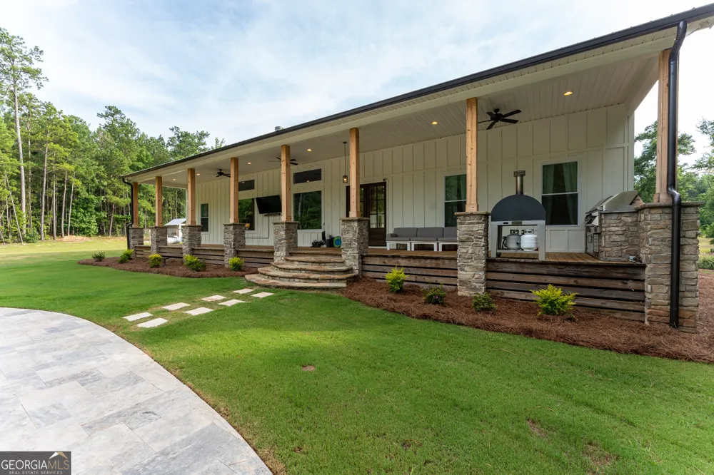 325 Scuffleboro RD Eatonton, GA 31024