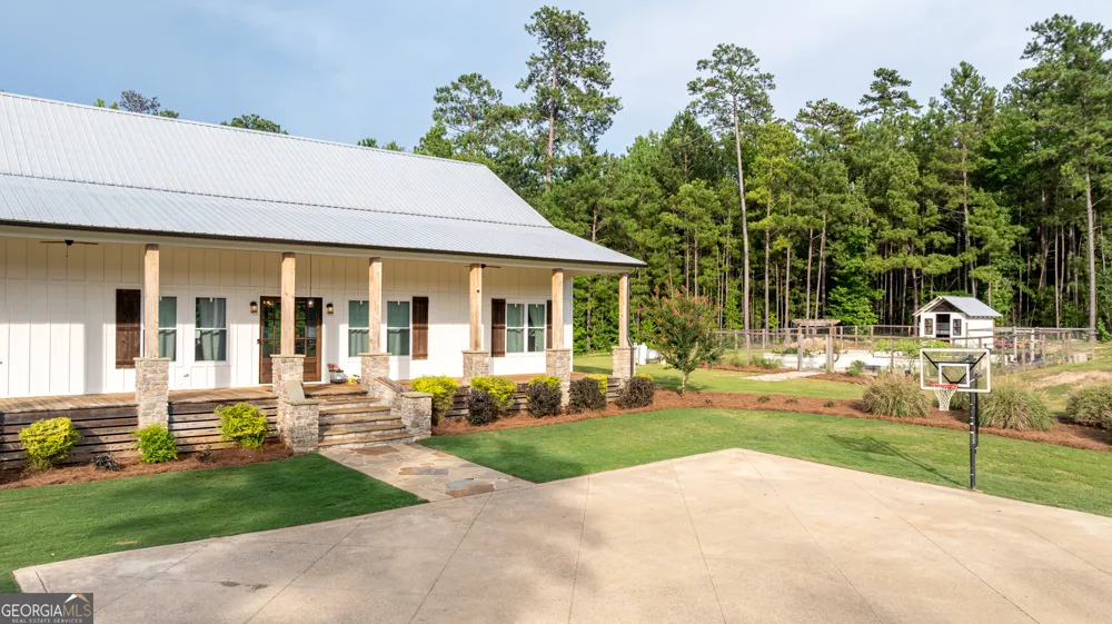 325 Scuffleboro RD Eatonton, GA 31024